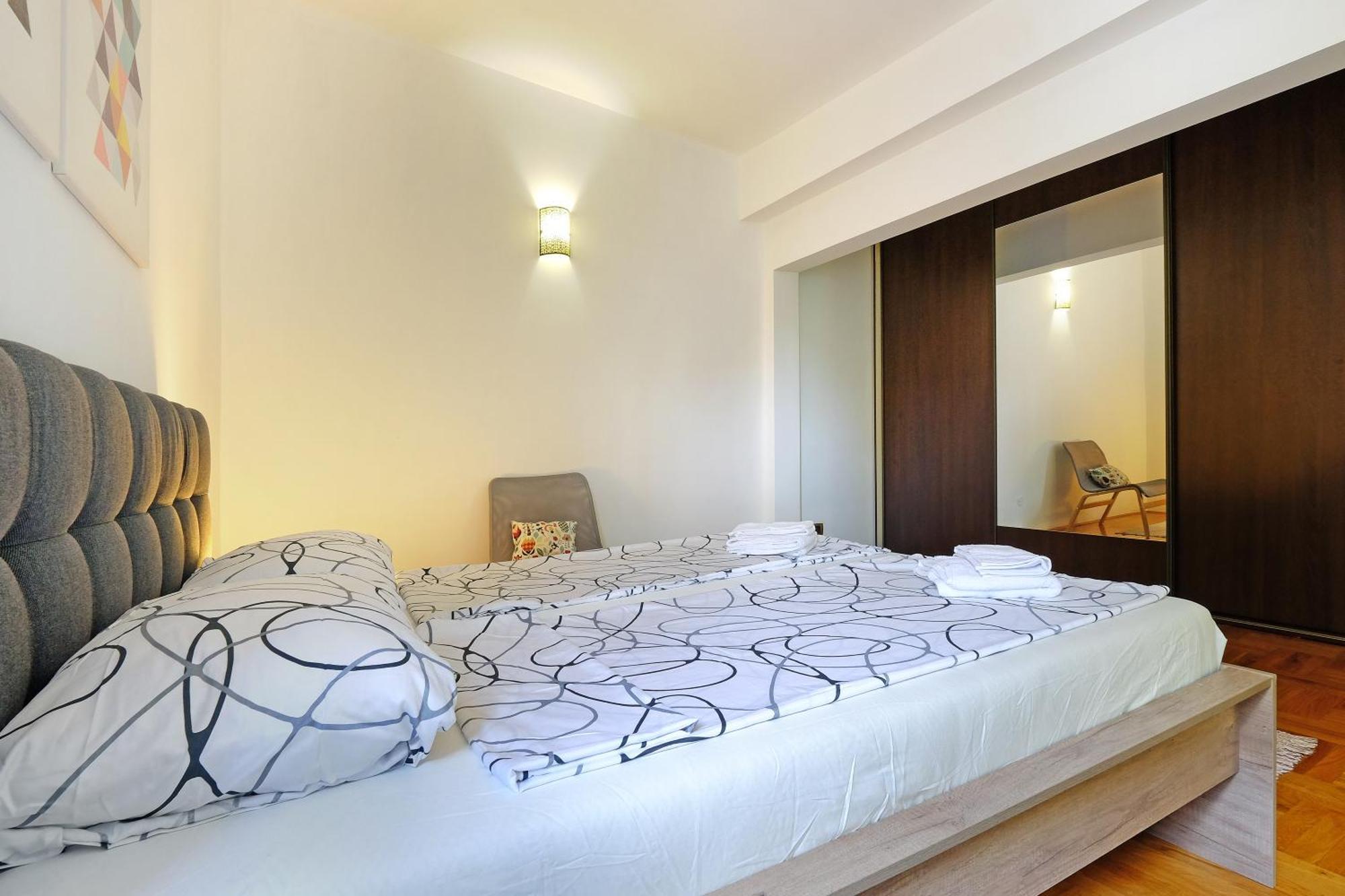 Red Tree Apartment Belgrado Buitenkant foto