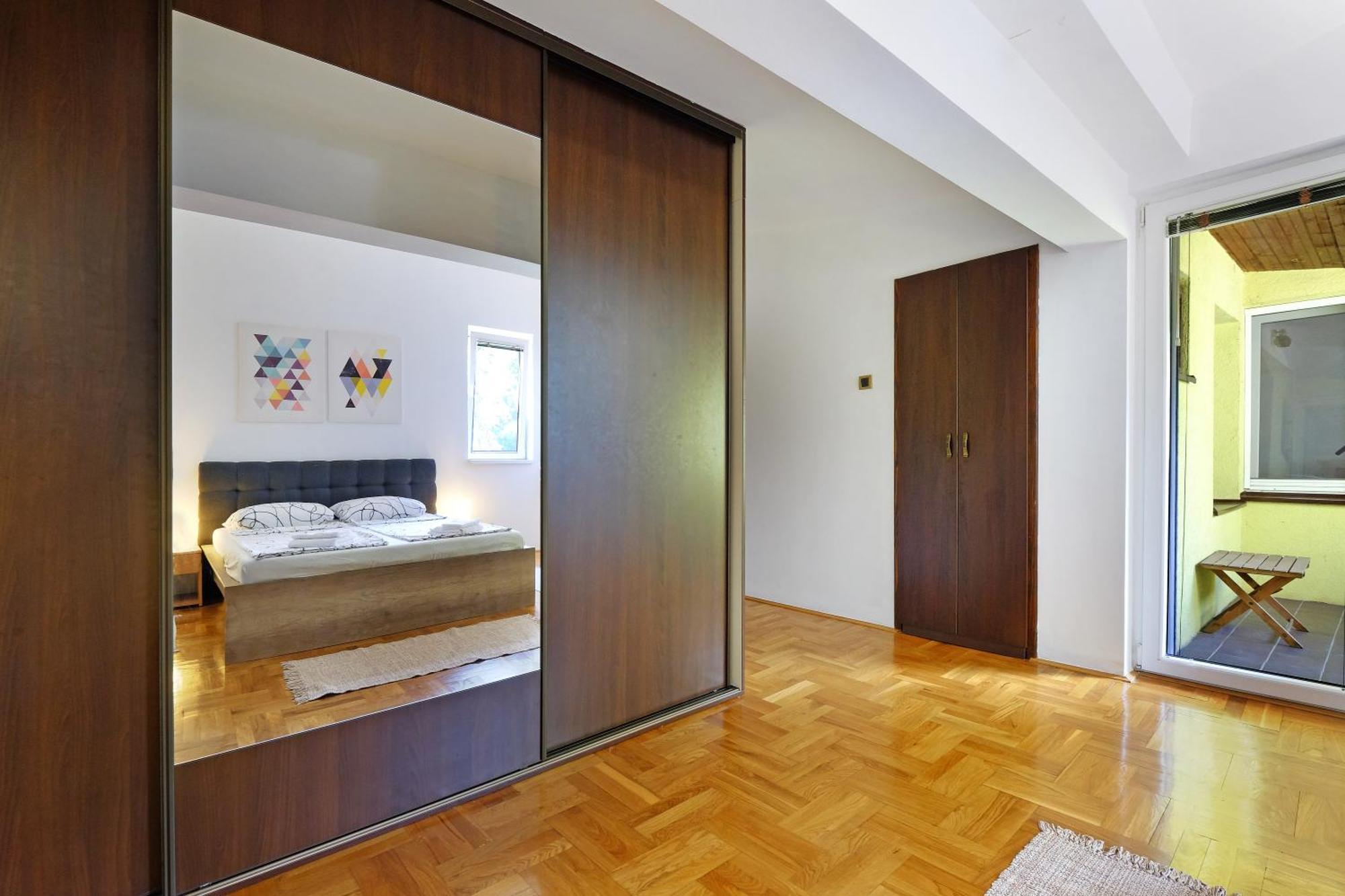 Red Tree Apartment Belgrado Buitenkant foto